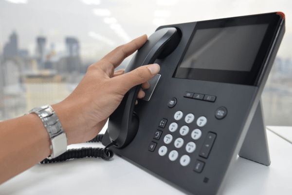 Pros and Cons of VoIP: 5 Reasons to Invest in VoIP in 2024
